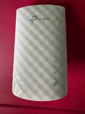 TP-Link White Wi‑Fi Range Extender with Patterned Casing